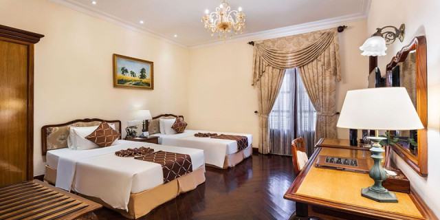 GRAND EXECUTIVE SUITE