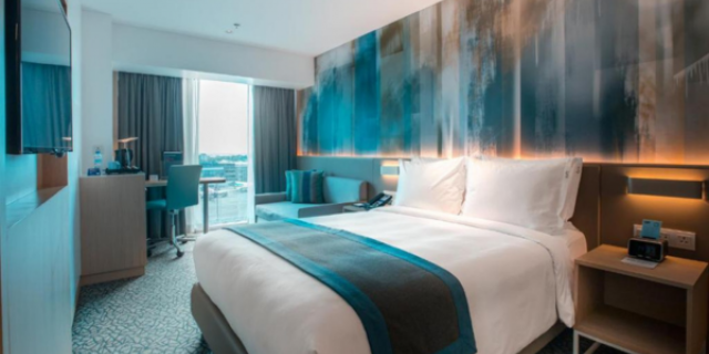 One Queen Bed Standard