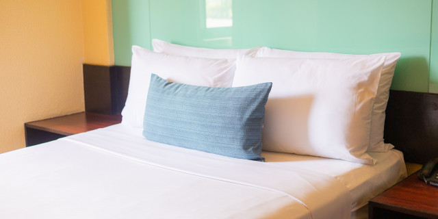 1 Queen Bed Suite, Non-Smoking